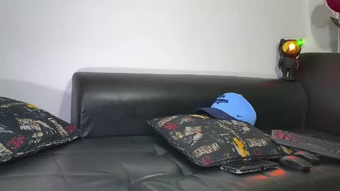 Snapshot of nixon347932 chatting on 12-21-24, 07:56 Nicolas Muscle online show from 12-21-24, 07:56