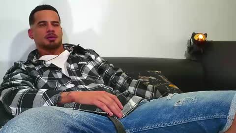 Snapshot of nixon347932 chatting on 01-20-25, 04:43 Nicolas Muscle online show from 01-20-25, 04:43