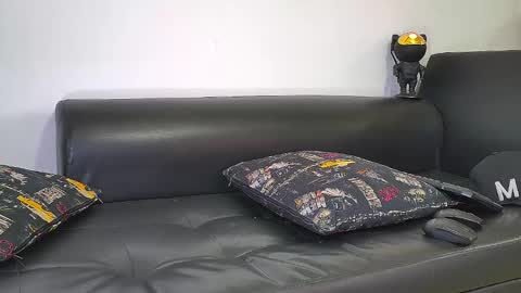 Snapshot of nixon347932 chatting on 02-18-25, 03:43 Nicolas Muscle online show from 02-18-25, 03:43