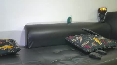 Snapshot of nixon347932 chatting on 02-24-25, 04:49 Nicolas Muscle online show from 02-24-25, 04:49