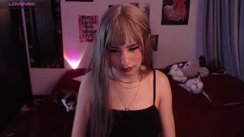 Nixxie  online show from 10-26-25, 01:11