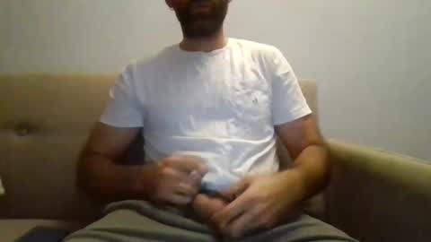 Snapshot of nizer2872870 chatting on 05-29-26, 01:36 nizer2872870 online show from 05-29-26, 01:36