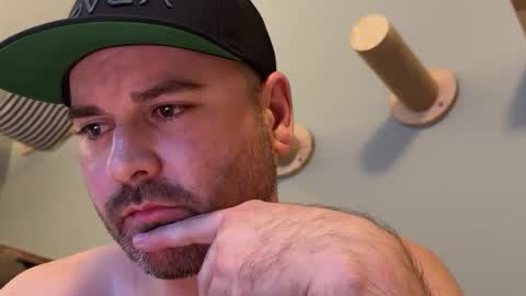 Snapshot of njerseydude82 chatting on 01-18-26, 02:54 Jason online show from 01-18-26, 02:54