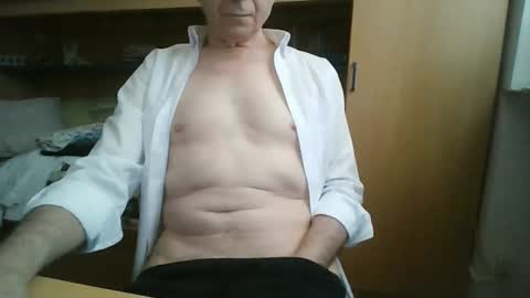 nkdyy online show from 05-18-26, 12:33