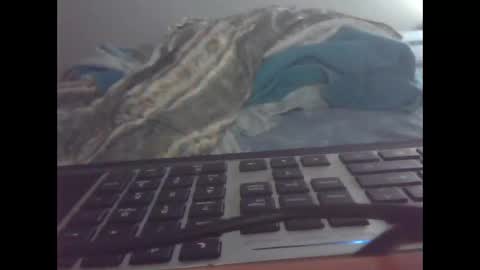 Nuno online show from 12-22-24, 04:50