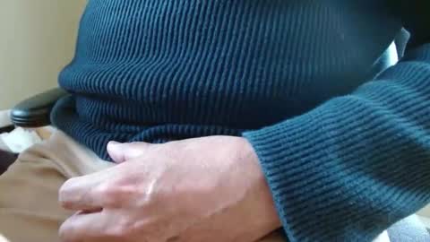 Snapshot of nmr21 chatting on 10-21-25, 08:20 nmr21 online show from 10-21-25, 08:20