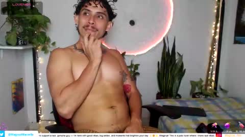 Snapshot of no_face_69 chatting on 01-07-26, 03:53 x online show from 01-07-26, 03:53