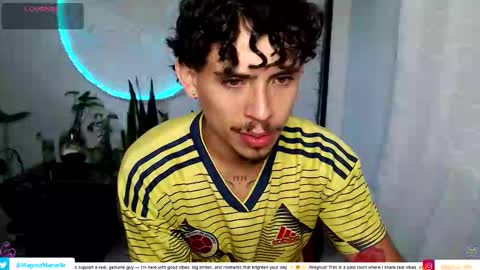 Snapshot of no_face_69 chatting on 01-11-26, 05:07 x online show from 01-11-26, 05:07