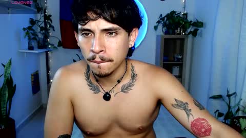 Snapshot of no_face_69 chatting on 02-18-26, 12:17 x online show from 02-18-26, 12:17