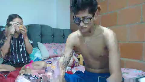 NoaandArez online show from 11-21-25, 09:52