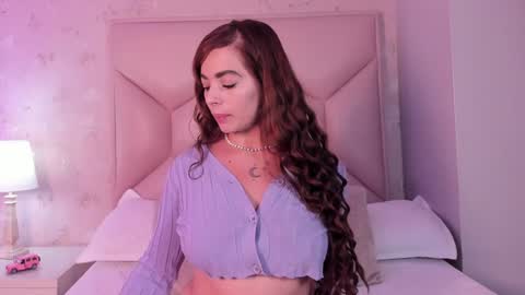 Snapshot of noa_butterfly chatting on 01-23-25, 11:37 ambarsulliva online show from 01-23-25, 11:37