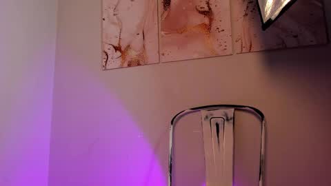 Snapshot of noa_butterfly chatting on 09-15-25, 11:43 ambarsulliva online show from 09-15-25, 11:43