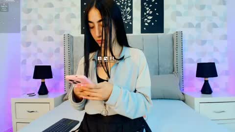 Snapshot of noa_morena chatting on 04-28-26, 12:21 NATHALIA MORENO online show from 04-28-26, 12:21
