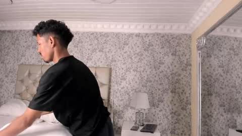 Noah online show from 04-13-26, 03:23