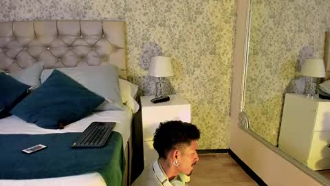 Noah online show from 04-16-26, 04:35