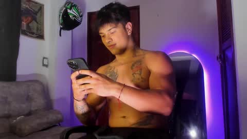 noah_223 online show from 05-12-26, 03:14