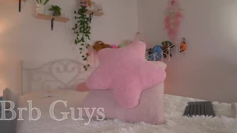 noah__23 online show from 05-18-26, 10:37