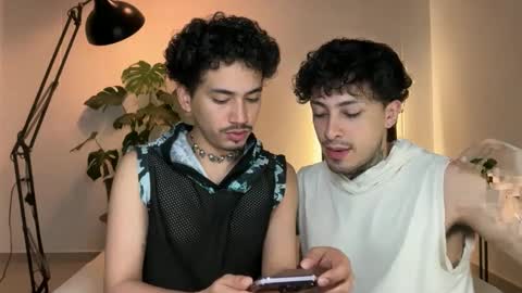 Snapshot of noah_and_steven chatting on 05-18-26, 02:07 noah_and_steven online show from 05-18-26, 02:07