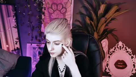 REAL name LiaDM are always open online show from 05-15-26, 03:41