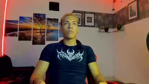 noah_flynn1 online show from 10-20-25, 09:59