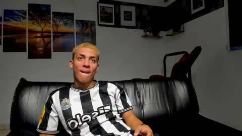 Snapshot of noah_flynn1 chatting on 11-26-25, 06:36 noah_flynn1 online show from 11-26-25, 06:36