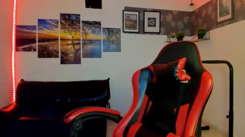 Snapshot of noah_flynn1 chatting on 12-04-25, 12:03 noah_flynn1 online show from 12-04-25, 12:03