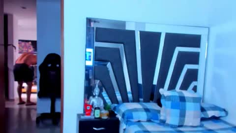 Noah Harris01 online show from 02-04-26, 12:00