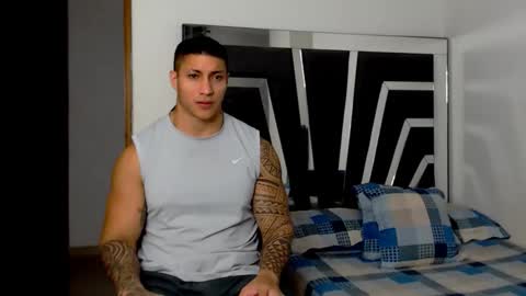 Snapshot of noah_harris01 chatting on 05-21-26, 11:45 Noah Harris01 online show from 05-21-26, 11:45