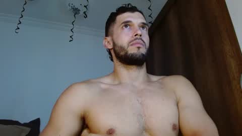 Snapshot of noah_jhonsonn chatting on 07-03-26, 12:00 Noah online show from 07-03-26, 12:00