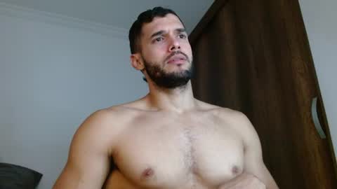 Snapshot of noah_jhonsonn chatting on 07-21-26, 11:56 Noah online show from 07-21-26, 11:56