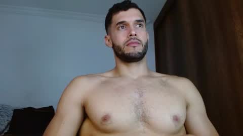 Snapshot of noah_jhonsonn chatting on 07-27-26, 04:14 Noah online show from 07-27-26, 04:14