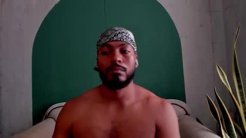 Snapshot of noah_jones__ chatting on 11-07-25, 06:08 Noah online show from 11-07-25, 06:08