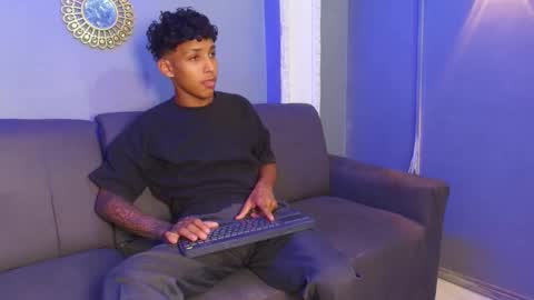 NOAH SMITH online show from 03-04-26, 03:12