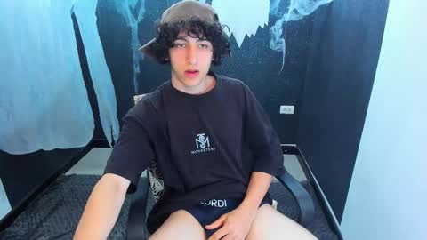 Snapshot of noah_sokolov chatting on 10-24-25, 08:16 noah_sokolov online show from 10-24-25, 08:16