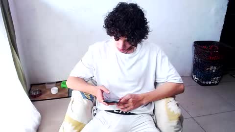 Snapshot of noah_sokolov_ chatting on 03-30-26, 03:02 Kervs online show from 03-30-26, 03:02