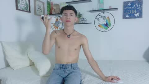 noah tyler  online show from 07-05-26, 07:32