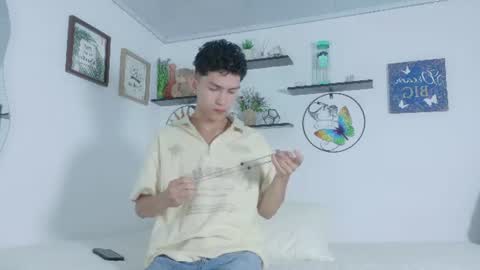 noah tyler  online show from 07-06-26, 07:05