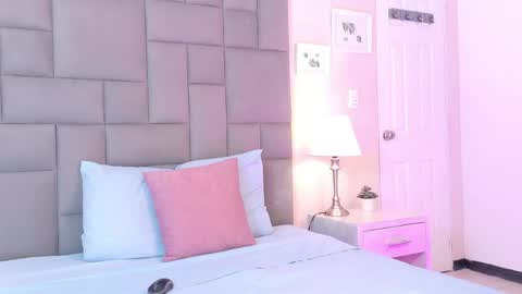 Noah   online show from 04-10-26, 02:33