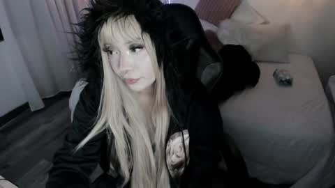 Snapshot of noahcryptic chatting on 06-26-26, 05:34 Noah online show from 06-26-26, 05:34