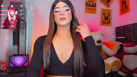 Snapshot of noahgoddes chatting on 06-11-26, 03:32 2.0 online show from 06-11-26, 03:32