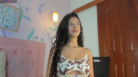 Snapshot of noahperezz chatting on 10-19-25, 02:23 noahperezz online show from 10-19-25, 02:23