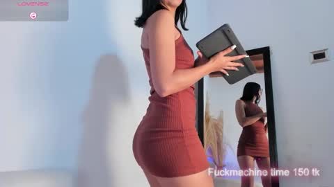 Noami Rose  online show from 11-21-25, 01:37