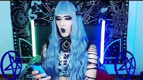 caroline online show from 02-05-25, 05:30