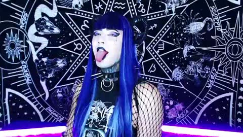 caroline online show from 04-16-26, 11:07