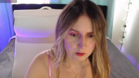 Noa Sarri online show from 06-26-26, 07:07