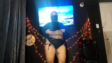 Snapshot of noavenom chatting on 07-28-26, 01:23 Noa venom online show from 07-28-26, 01:23