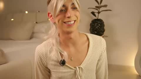 Samantha online show from 04-12-26, 01:54