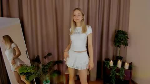 Aurora online show from 07-21-26, 06:05