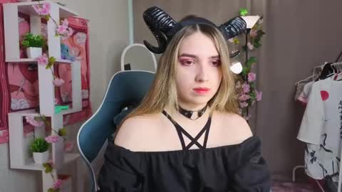 Alice online show from 05-24-26, 07:24