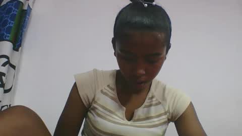 Snapshot of noelina chatting on 03-05-26, 06:09 noelina online show from 03-05-26, 06:09